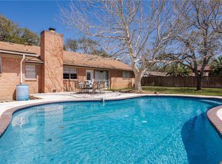 2021 Buckeye Dr, Ingleside, TX 78362