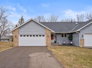 6477 Bonner Ct, Inver Grove Heights, MN 55076