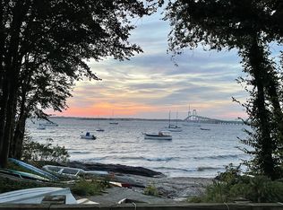 74 3rd St #2, Newport, RI 02840