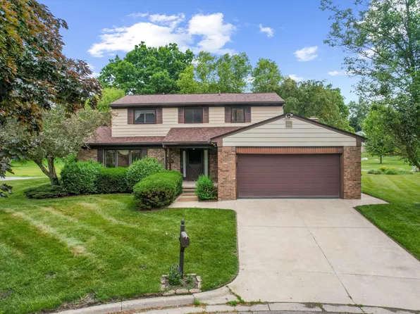 2457 Traver Blvd, Ann Arbor, MI 48105