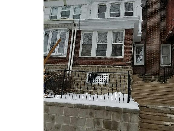 2nd image of 227 W Godfrey Ave