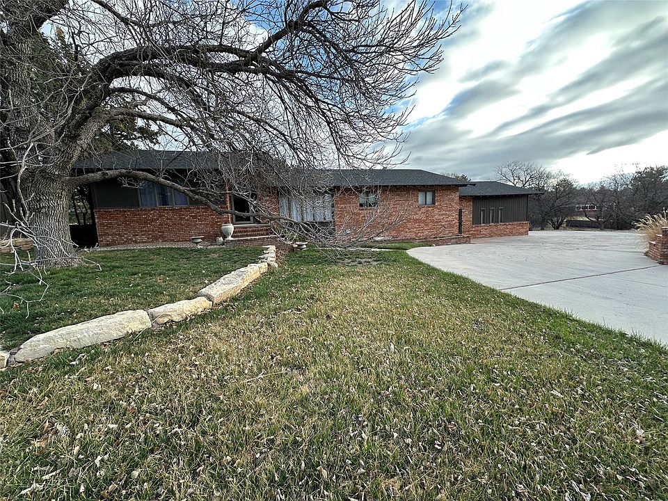 1st image of 1806 Barham Blvd