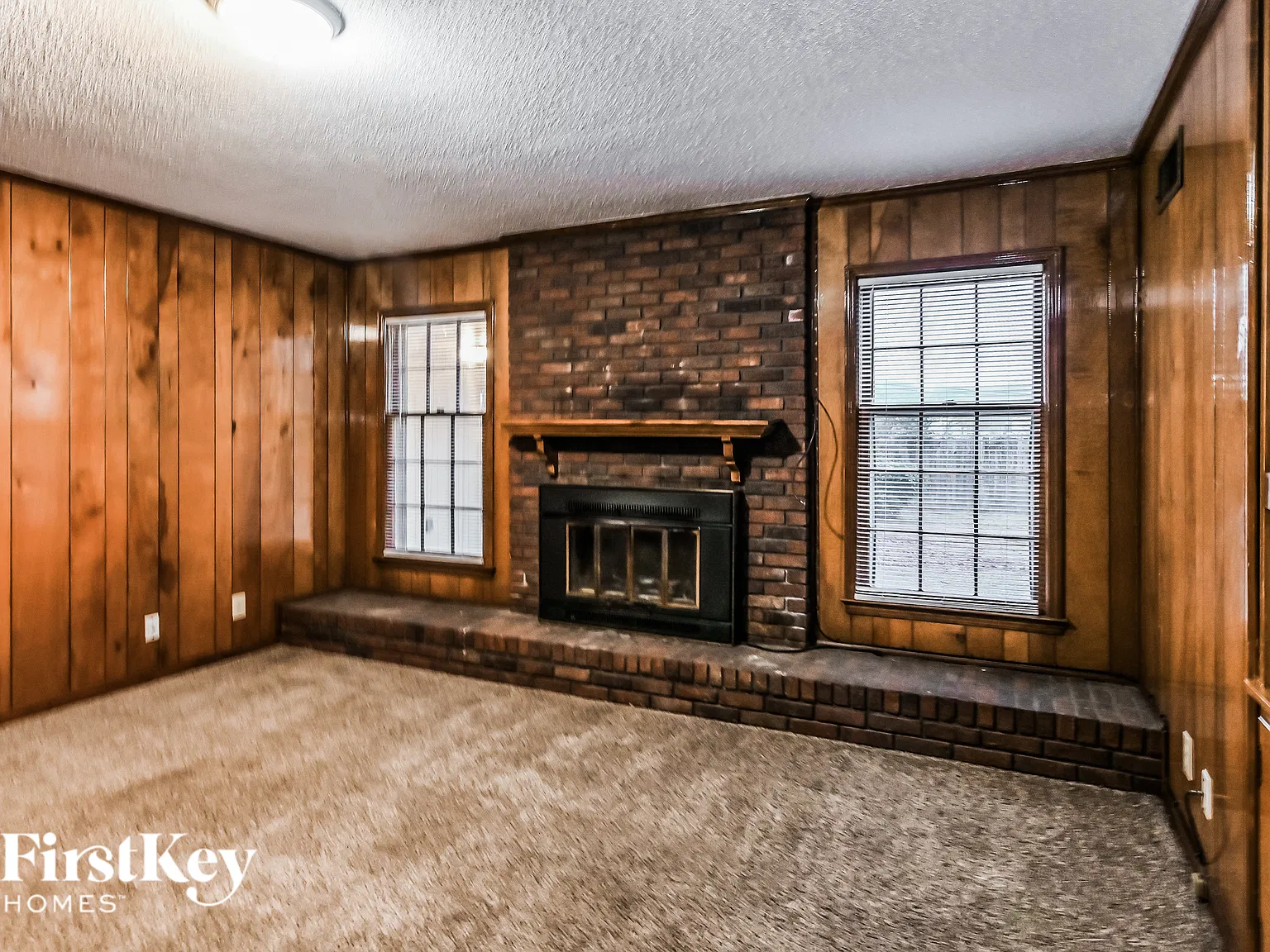 3 bed, 2.0 bath, 1686 sqft, $1,560 — Photo 3