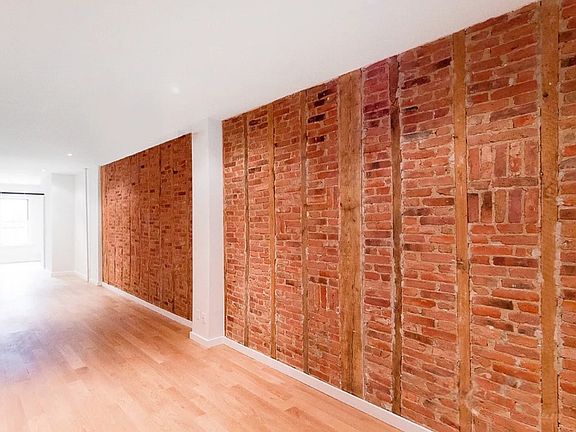 3rd image of 1488 Dekalb Ave APT 1R