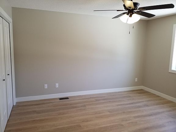 4th image of 301 Lady Slipper Ave NE