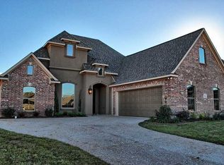 714 Dumaine Dr, Bossier City, LA 71111