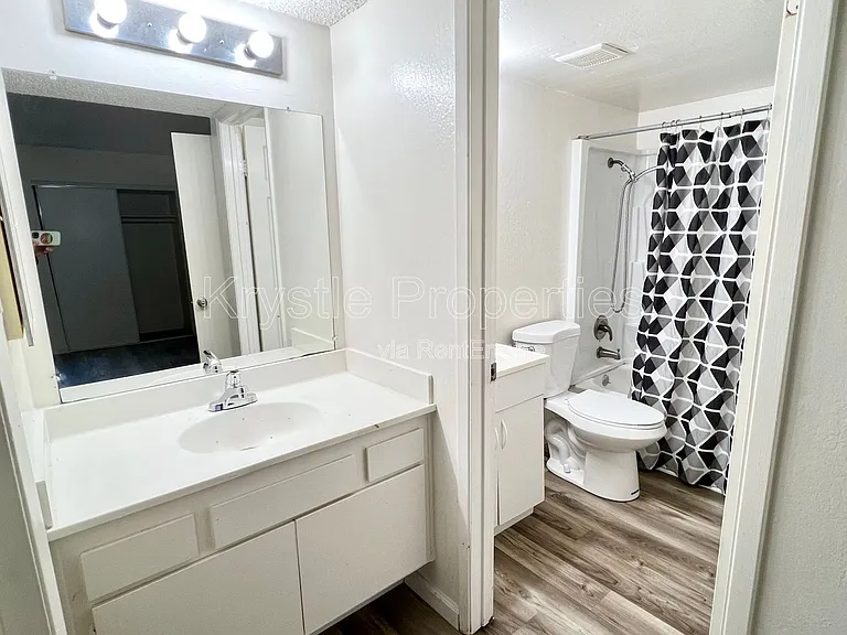 355 Parkview Ter #H5 — Photo 13