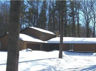 3043 Big Timber Cir, Green Bay, WI 54313