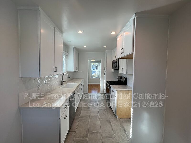 1st image of 22106 Redbeam Ave