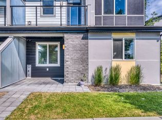 90 Redstone Mews NE #90, Calgary, AB T3N0N5