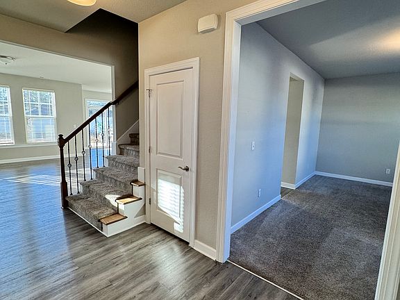 4th image of 218 Tassell Cres