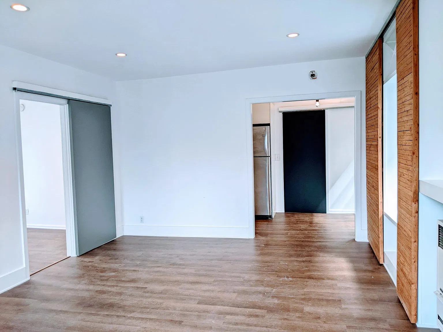 2 bed, 750 sqft, $5,050 — Photo 4