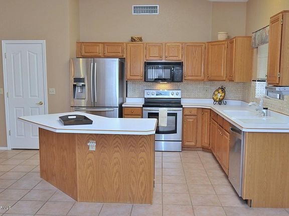4th image of 8850 N Dusk Glow Ct