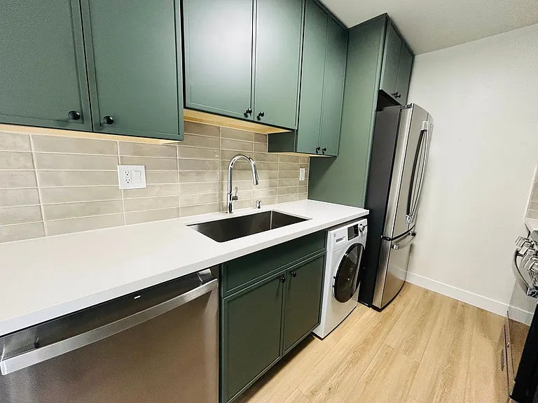 3430 Jasmine Ave — Photo 5
