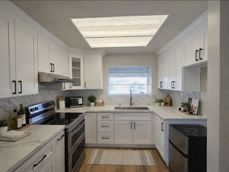 1st image of 2463 Medallion Dr