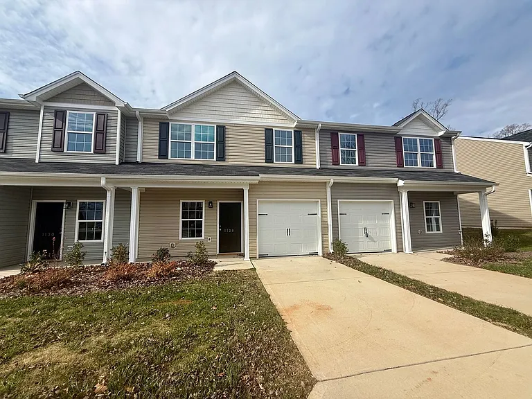 1130 Brooksridge Way — Photo 37