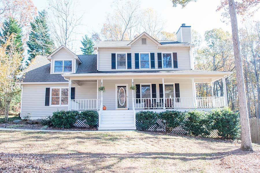1st image of 72 Montrose Ln