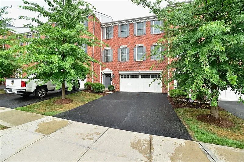 382 Marshall Hts photo 1