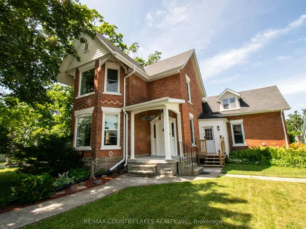 100 Nappadale St, Kawartha Lakes, ON K0M 2M0