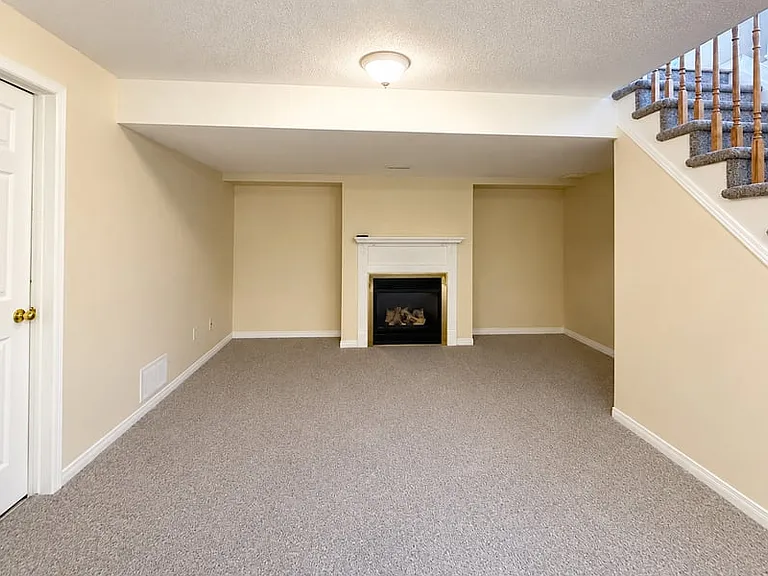 30 Riverstone Dr — Photo 12