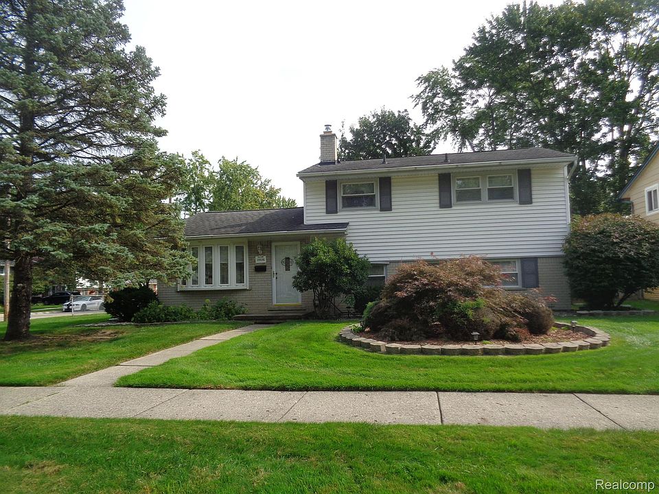 1st image of 18606 Melvin St