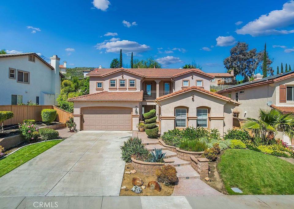 1st image of 28 Vista Toscana