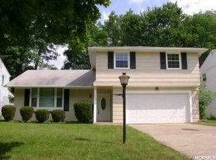 22800 Esther Ave, Fairview Park, OH 44126