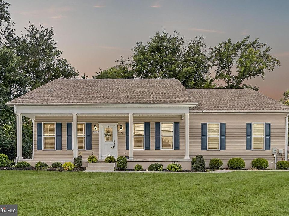 1st image of 6925 Rock Spring Pl