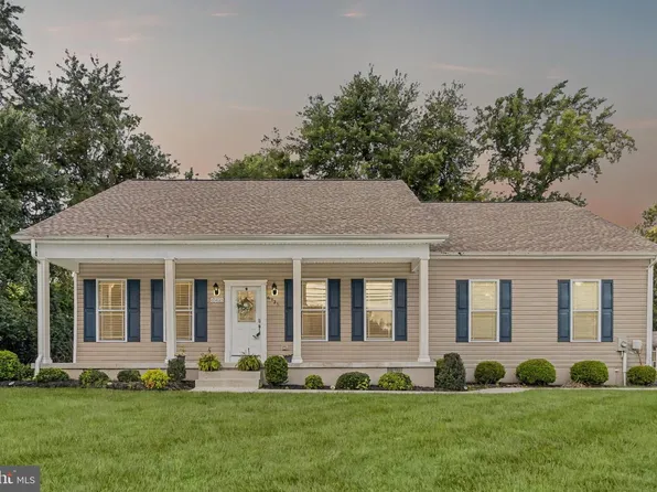 6925 Rock Spring Pl, Bryans Road, MD 20616