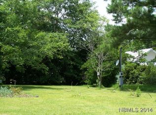 9066-9066A Highway 304, Bayboro, NC 28515