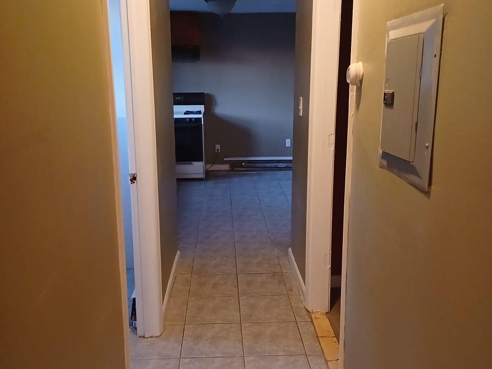 1st image of 55 Voorhees St #2