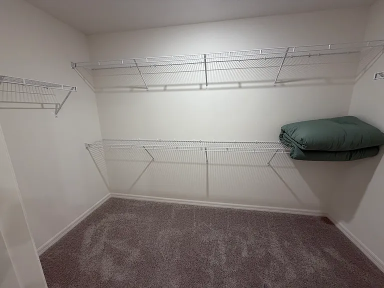 2090 Penn Dr — Photo 7