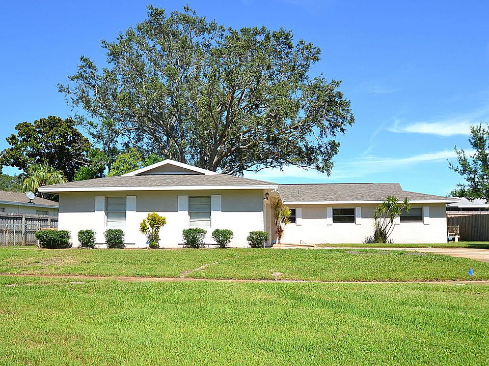 1st image of 2565 Royal Oak Dr