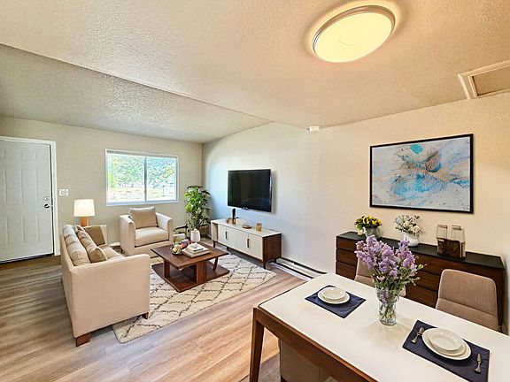 2nd image of 85 Castle Royal Dr #85