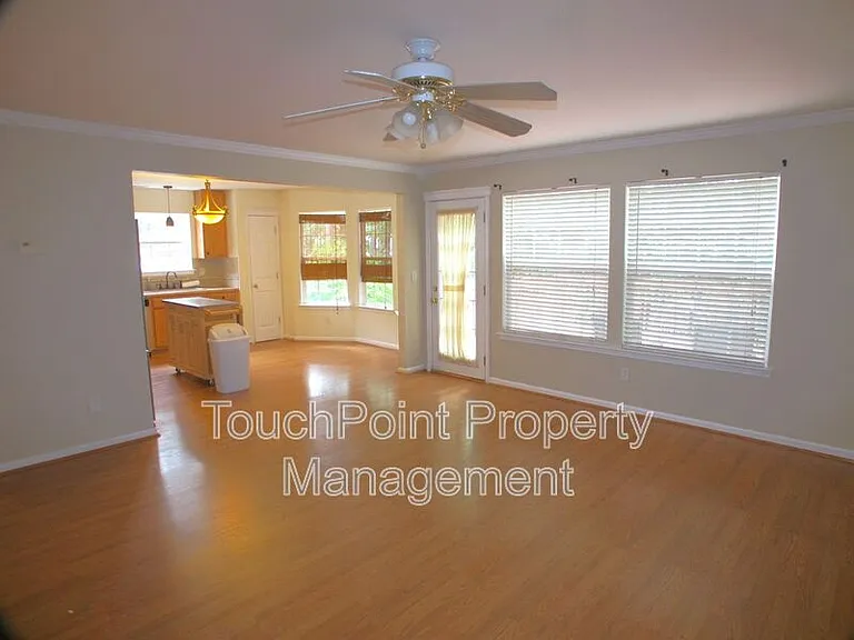 8007 Bristle Ln — Photo 6