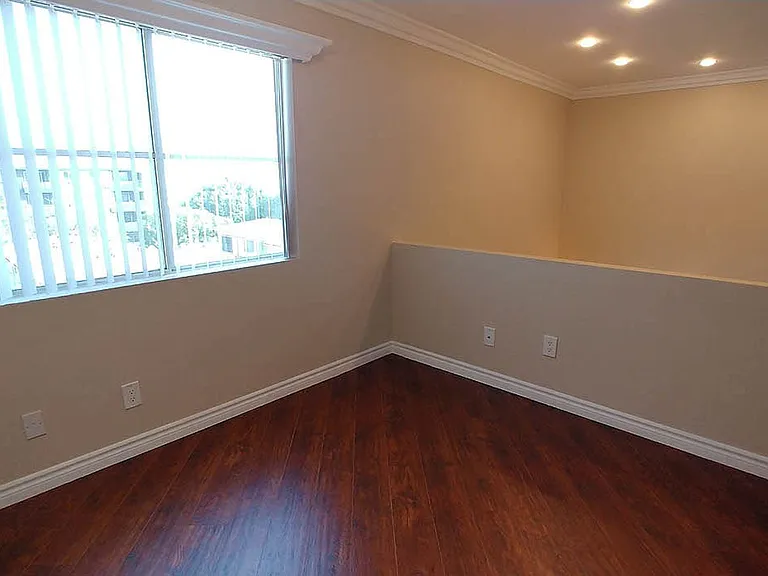 Villa De Adel Apts — Photo 205