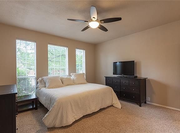 5th image of 1329 Calistoga Dr