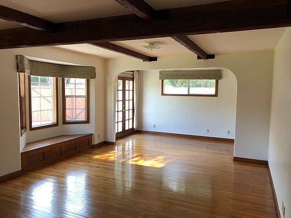 5th image of 10770 Deshire Pl