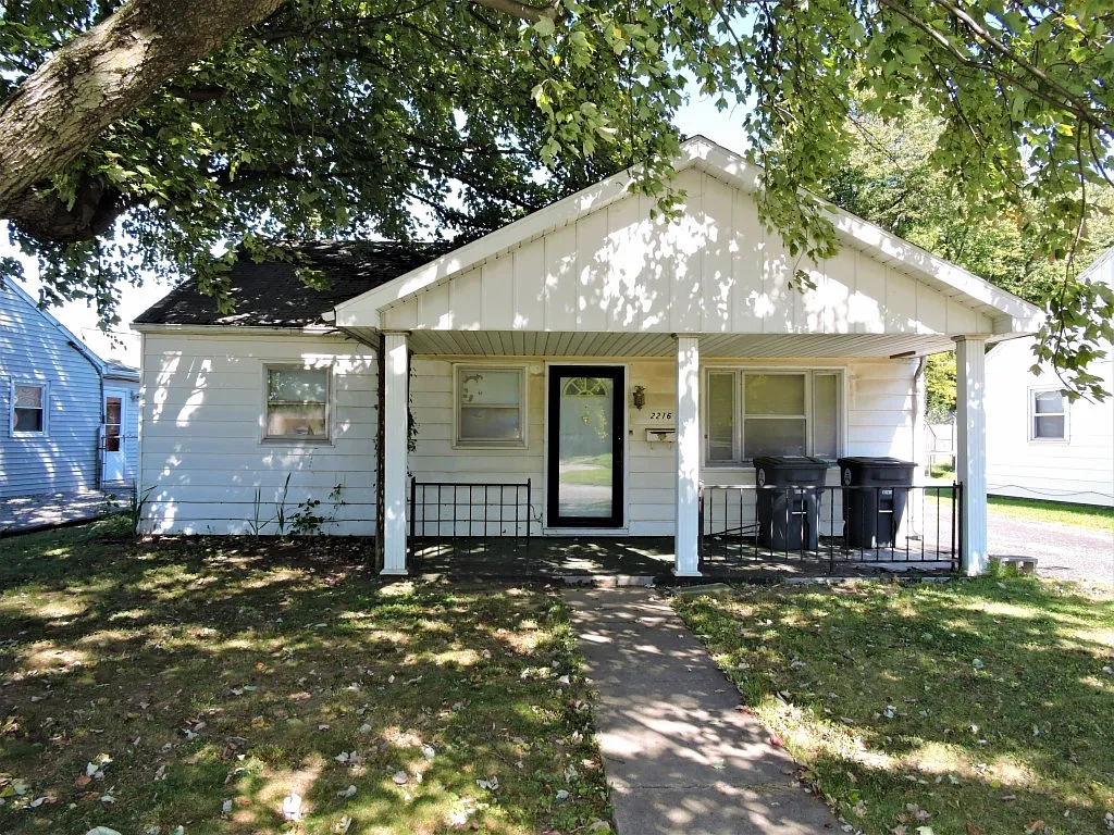 2216 Herbert Ave photo 1