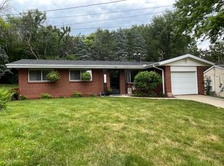 1005 Ogletree Ter, Dixon, IL 61021