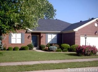 219 Locust Grove Way, Versailles, KY 40383
