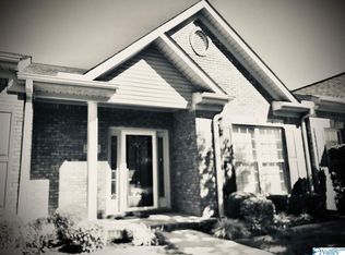 2616 Brompton Ln SW, Decatur, AL 35603