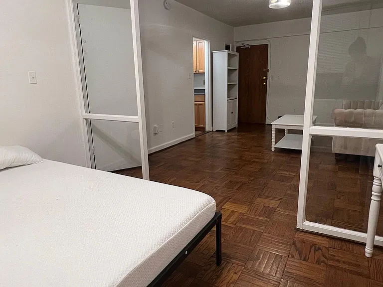 2141 I St NW #410 — Photo 7