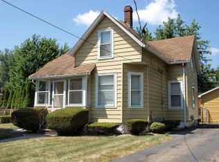 534 Monroe St, Galesburg, IL 61401