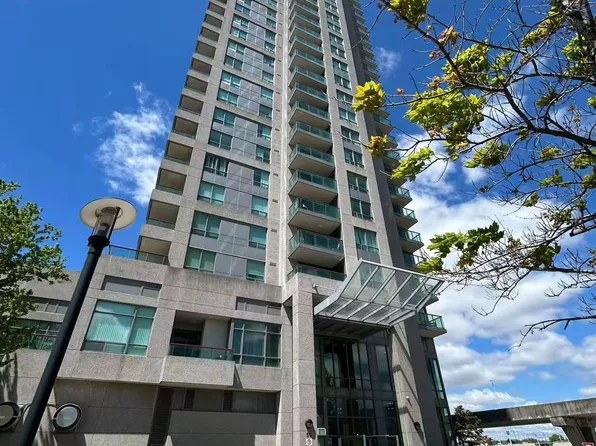 50 Brian Harrison Way #2805, Toronto, ON M1P 5J4