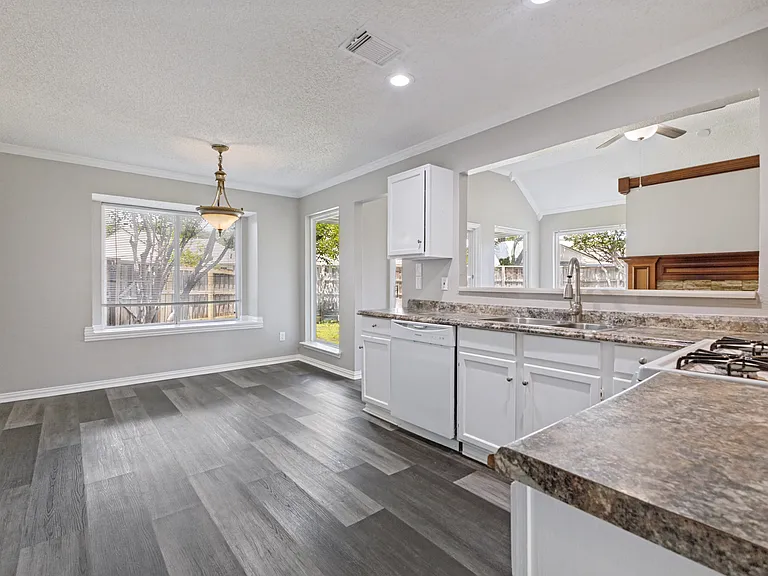 4111 Ocean Reef St — Photo 15