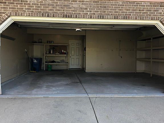 2.5 car Garage