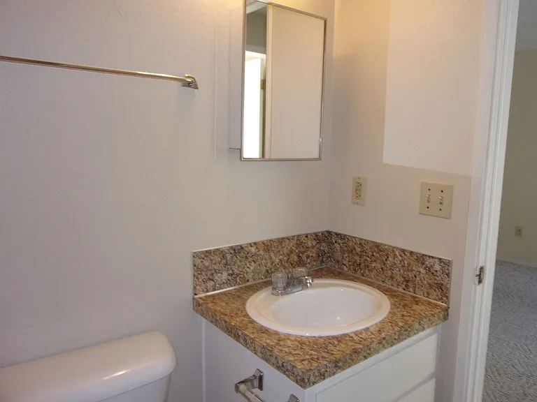 096 - Old Pi Phi House - 3002 NW Harrison Blvd. Corvallis, OR 97330 — Photo 9