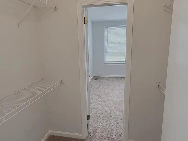 301 Hickory Pl — Photo 33