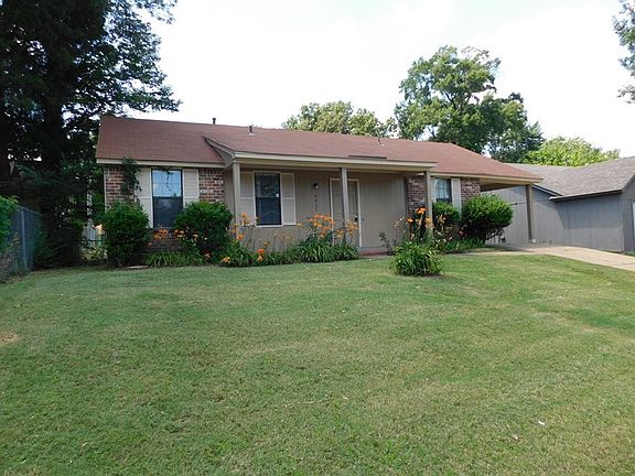 2nd image of 4437 Burnette Pl